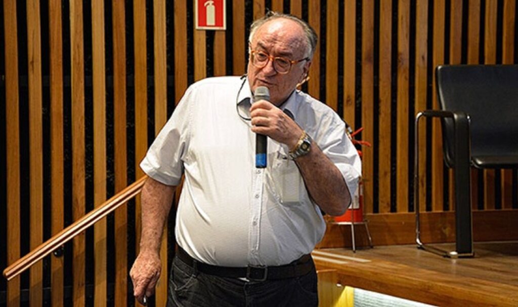 Plinio Tomaz
